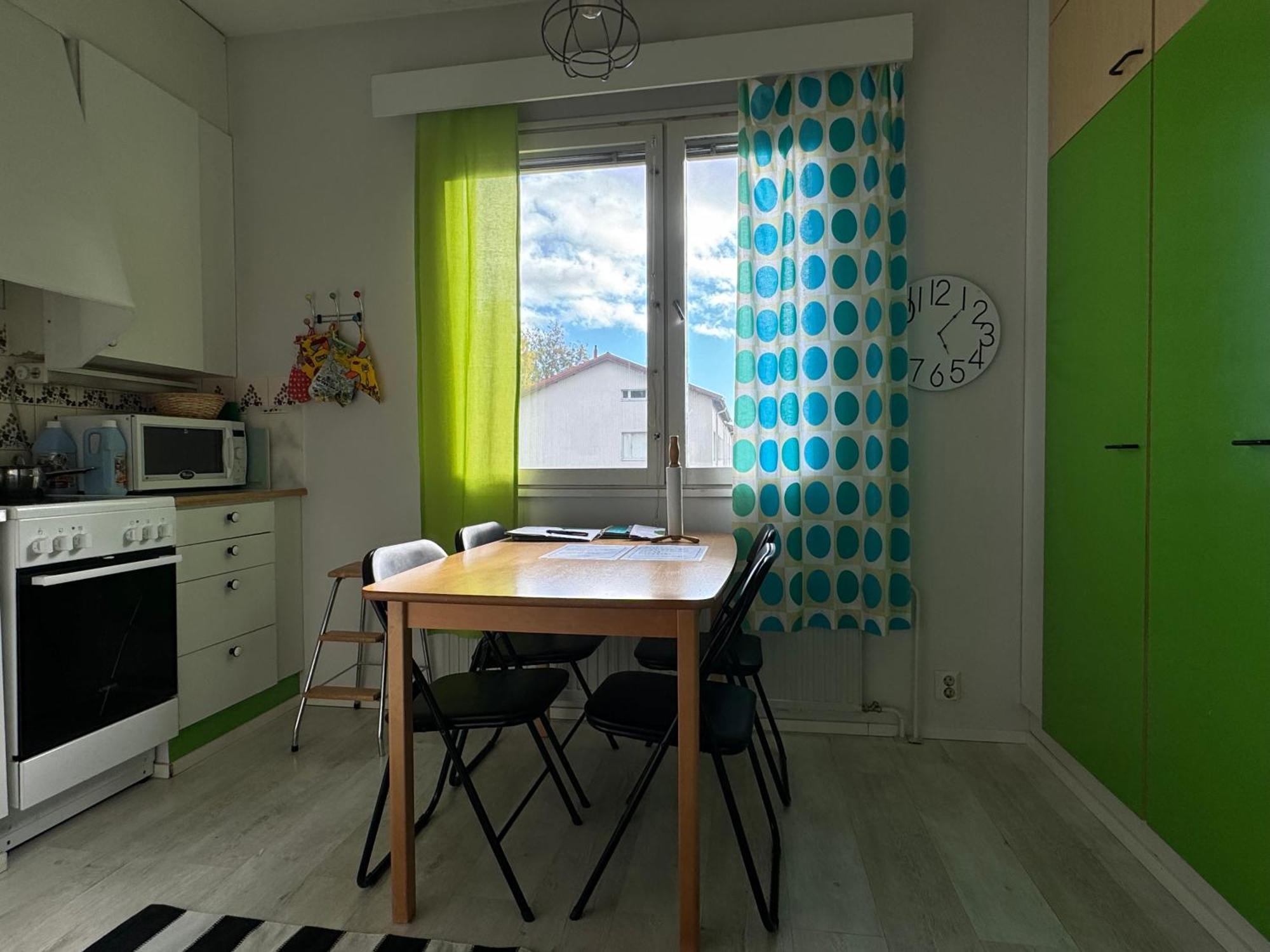 Vaerikaes Puutalokaksio 1-6 Hloelle, Ilm Parkit Apartment Oulu Exterior photo