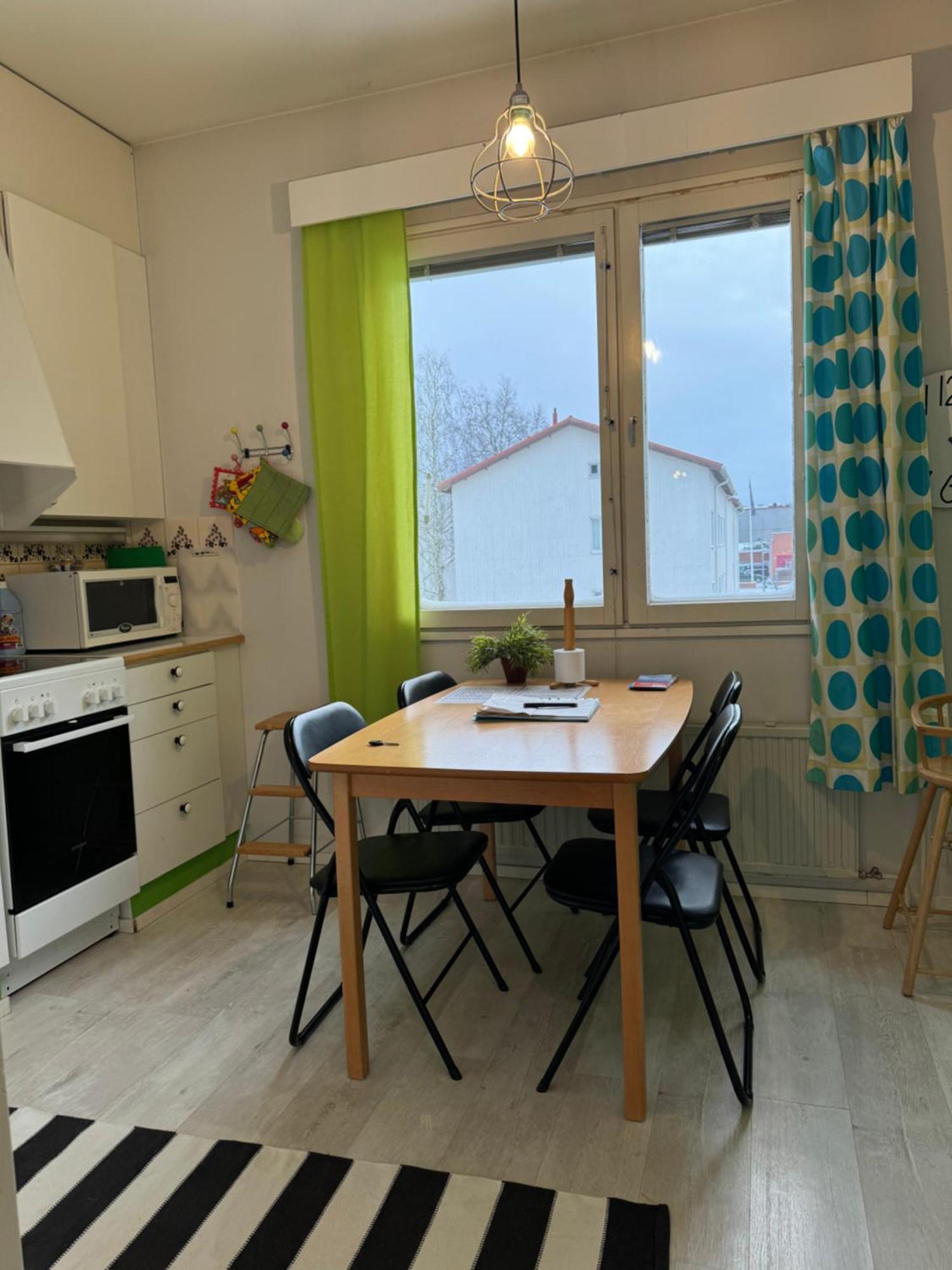 Vaerikaes Puutalokaksio 1-6 Hloelle, Ilm Parkit Apartment Oulu Exterior photo